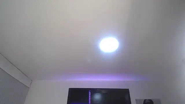 Snapshot of Wendy_1_ chatting on 04.23.26 Wendy 1 online show from 04.23.26