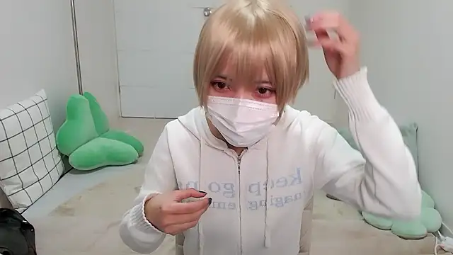 Snapshot of -Hayate- chatting on 03.04.26 -Hayate- online show from 03.04.26