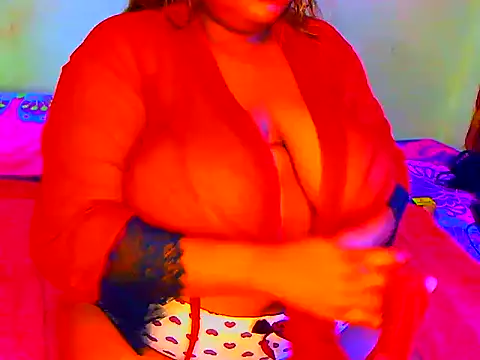 Snapshot of SweetChubbyQueen chatting on 03.04.26 SweetChubbyQueen online show from 03.04.26