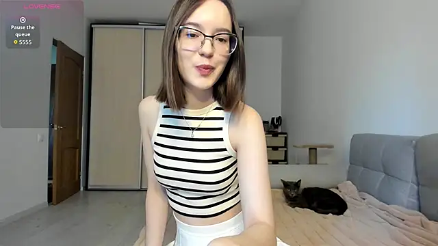 Snapshot of Elli_Lane chatting on 05.16.26 Elli Lane online show from 05.16.26