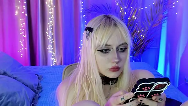 Snapshot of rraffaellka chatting on 06.20.26 rraffaellka online show from 06.20.26