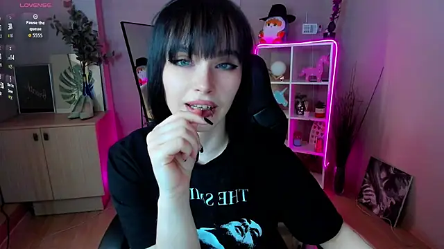 demetra   online show from 04.19.26