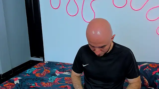 Snapshot of Cintya_n_Roger chatting on 02.28.26 Cintya n Roger online show from 02.28.26