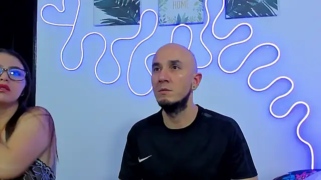 Snapshot of Cintya_n_Roger chatting on 03.01.26 Cintya n Roger online show from 03.01.26