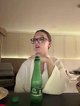 Snapshot of Bellesweett chatting on 02.28.26 Bellesweett online show from 02.28.26