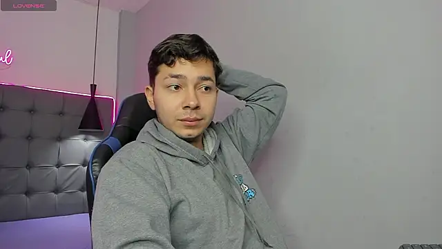 Snapshot of Julian_Smith21 chatting on 02.27.26 Julian Smith21 online show from 02.27.26