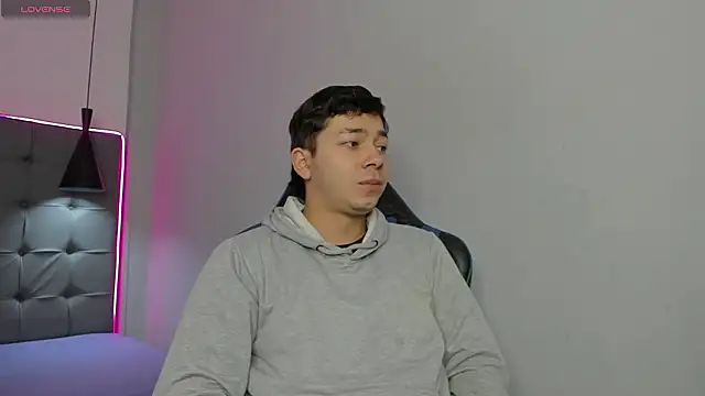 Snapshot of Julian_Smith21 chatting on 03.03.26 Julian Smith21 online show from 03.03.26