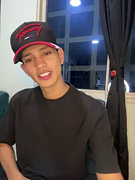 Snapshot of HarryGaze chatting on 03.01.26 HarryGaze online show from 03.01.26