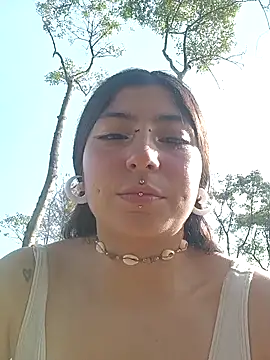 Snapshot of Little_Sweett chatting on 03.04.26 Little Sweett online show from 03.04.26