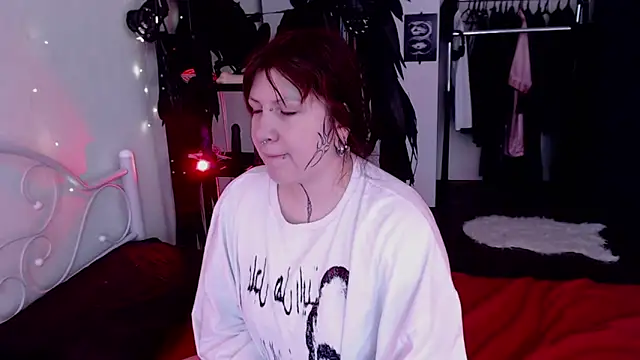 Snapshot of GothicKiraVex chatting on 05.09.26 GothicKiraVex online show from 05.09.26