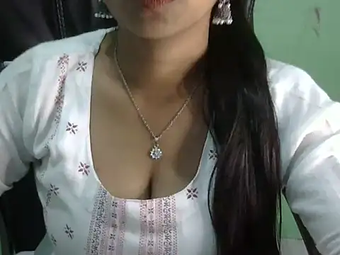 cute momo love online show from 05.07.26