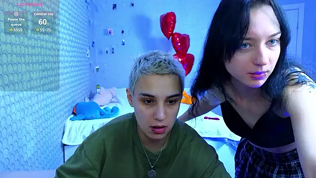 Snapshot of LuxuryLoverss chatting on 03.01.26 LuxuryLoverss online show from 03.01.26