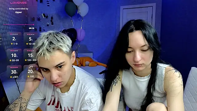 LuxuryLoverss online show from 04.13.26