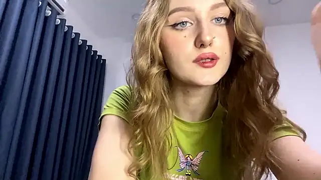 Snapshot of HotCheeseCake chatting on 03.03.26 HotCheeseCake online show from 03.03.26