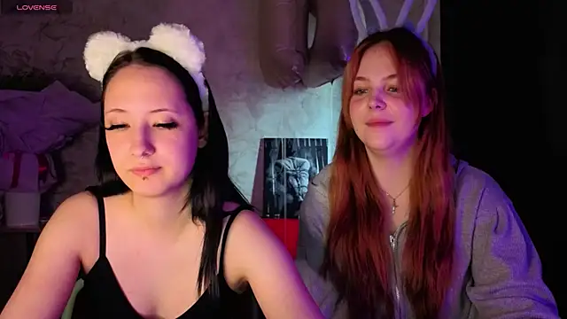 Elle Funning online show from 04.19.26