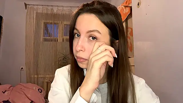 Lianacutesoules online show from 02.25.26