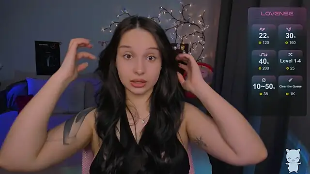 Snapshot of SoftyMooon chatting on 03.03.26 SoftyMooon online show from 03.03.26