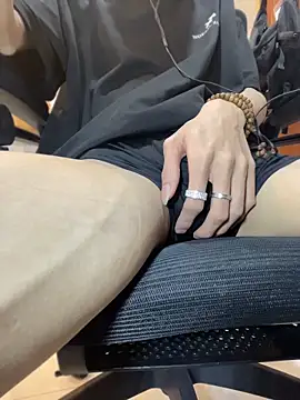 NniuAh online show from 04.20.26