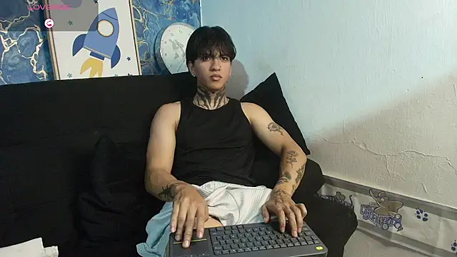 Snapshot of Tessarion_Black chatting on 06.01.26 Tessarion Black online show from 06.01.26