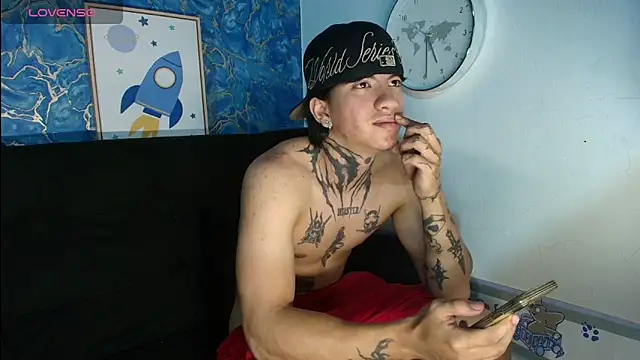 Snapshot of Tessarion_Black chatting on 06.25.26 Tessarion Black online show from 06.25.26