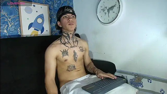 Snapshot of Tessarion_Black chatting on 06.30.26 Tessarion Black online show from 06.30.26
