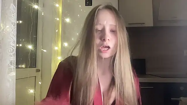 cutefoxieee online show from 04.20.26