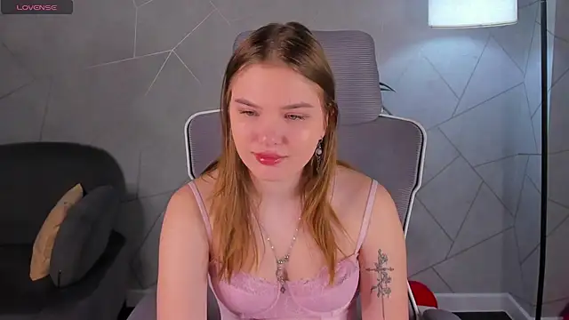 Saraa Broown online show from 03.03.26