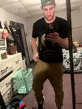 Aarondeweese27 online show from 02.24.26