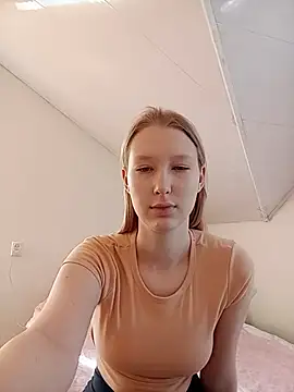 Snapshot of TanyaSavel chatting on 02.25.26 TanyaSavel online show from 02.25.26