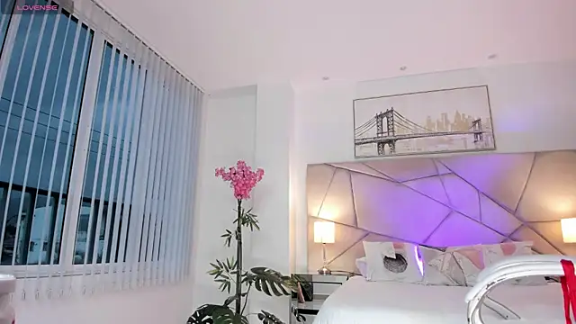 michelle Delacour online show from 03.02.26