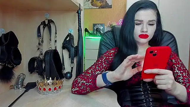 Snapshot of KristiTopxx chatting on 11.16.25 KristiTopxx online show from 11.16.25