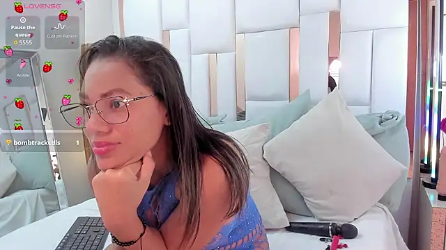 charlottehart1 online show from 02.28.26