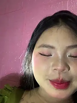 Snapshot of Milak6 chatting on 03.04.26 Milak6 online show from 03.04.26