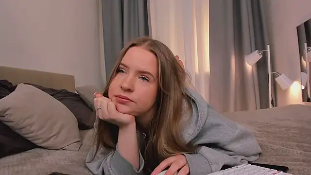 Arya Thomas online show from 03.24.26