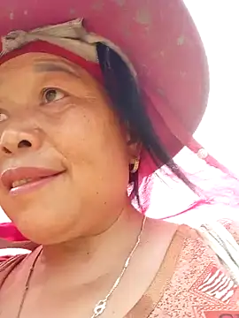 heesuu11 online show from 04.15.26