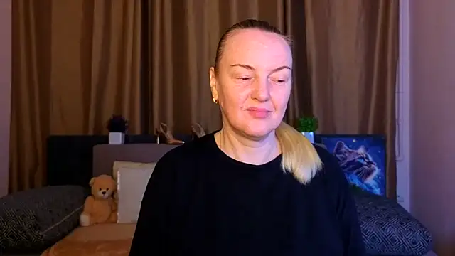 Snapshot of Bella_soulmate chatting on 06.23.26 Bella soulmate online show from 06.23.26
