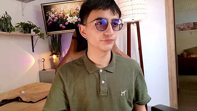 Snapshot of Sr_evann chatting on 03.03.26 Sr evann online show from 03.03.26