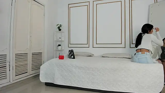 emily gaviria1 online show from 03.28.26