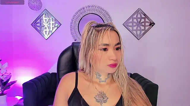 mystic nova  online show from 06.04.26