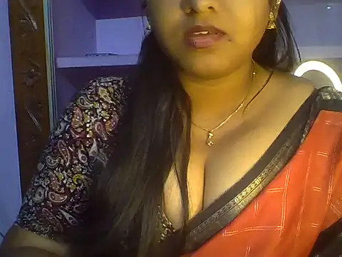 Snapshot of Tamil_Kuttyma chatting on 07.14.26 Tamil Kuttyma online show from 07.14.26