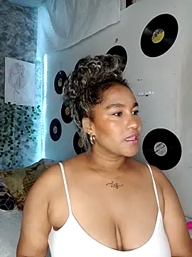 medusafox  online show from 04.07.26