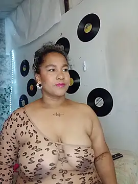 Snapshot of medusafox_ chatting on 05.12.26 medusafox online show from 05.12.26