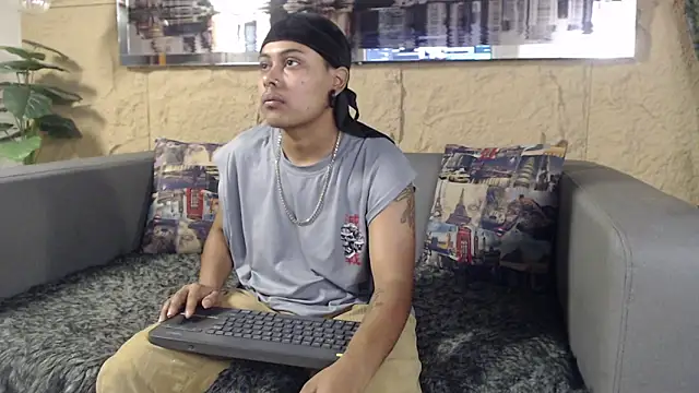 Snapshot of Noha__scott chatting on 03.03.26 Noha scott online show from 03.03.26