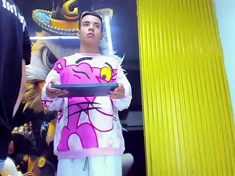 Snapshot of angel_boy_xxx chatting on 03.04.26 angel boy xxx online show from 03.04.26