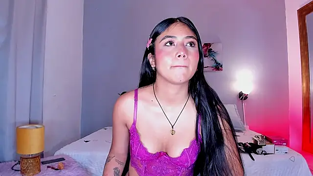 KimTaylorW online show from 04.18.26