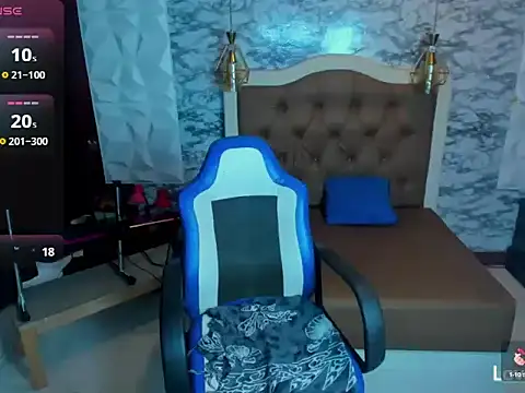 MarianaGalviz  online show from 04.21.26