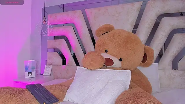 AuroraFlowers online show from 03.31.26