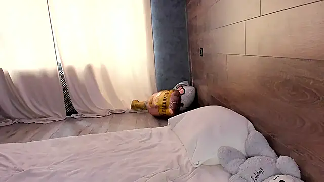 AmmyLuu online show from 03.19.26