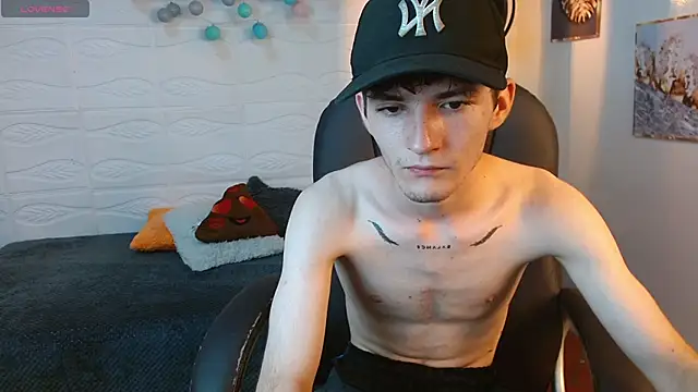 Snapshot of trevor_mob chatting on 02.26.26 trevor mob online show from 02.26.26