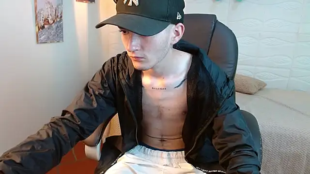 Snapshot of trevor_mob chatting on 03.03.26 trevor mob online show from 03.03.26